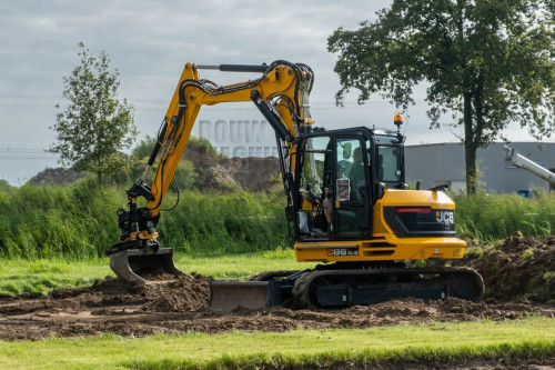 JCB Evax Compact Days 2024 15